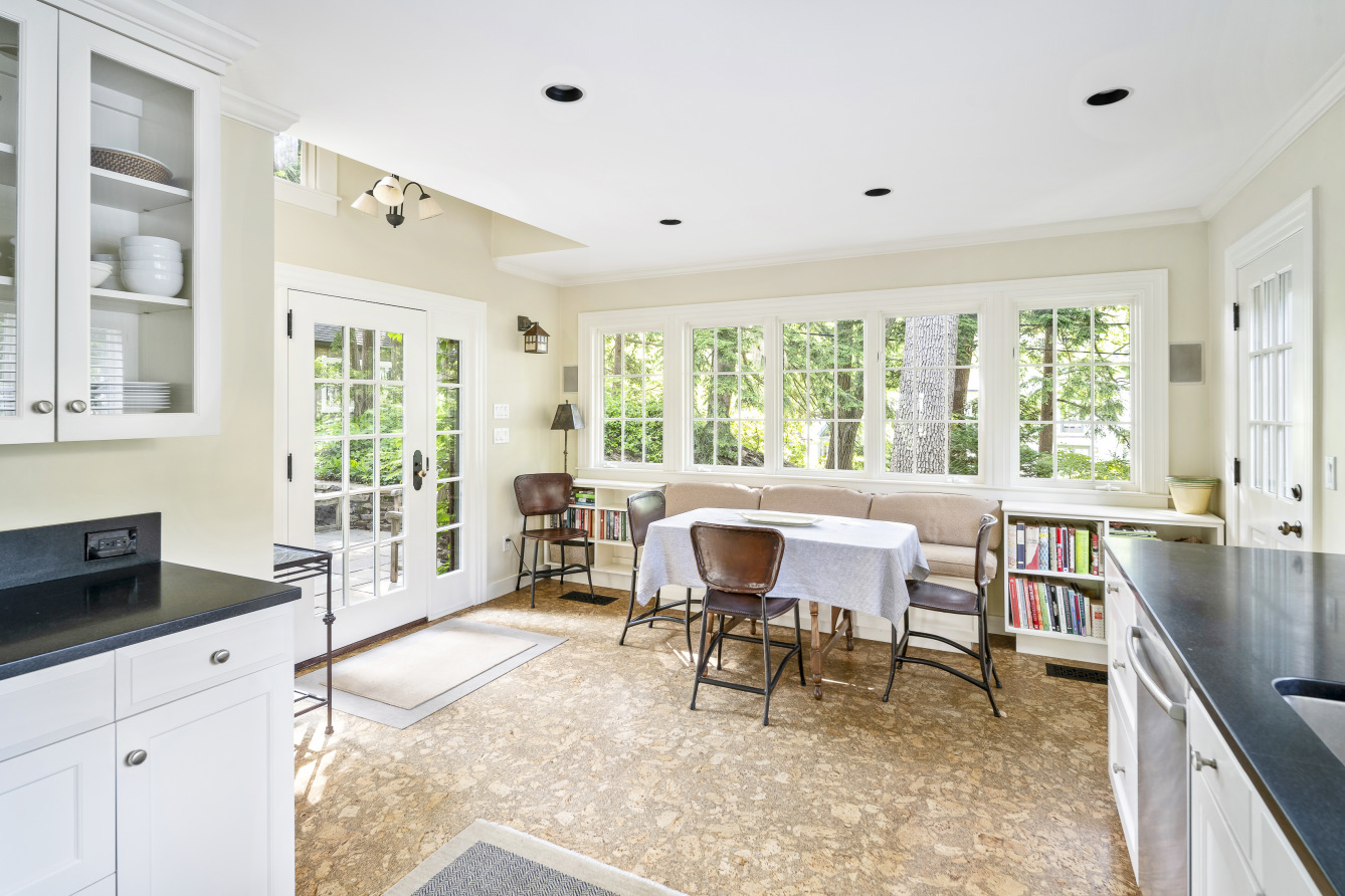 56 Spooner Road Chestnut Hill, MA 02467 - Photo 6 of 7