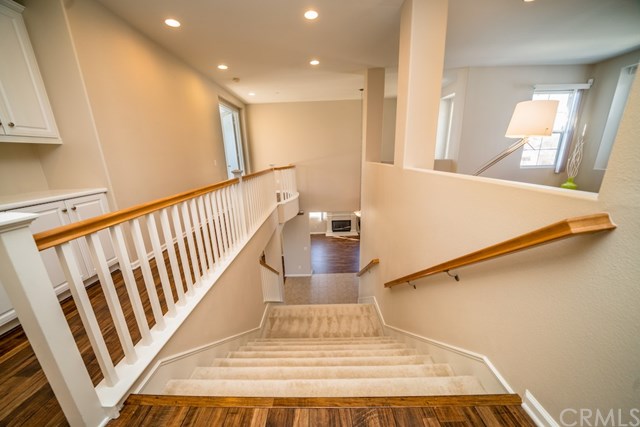 5473 Stoneview Road Rancho Cucamonga, CA 91739 - Photo 26 of 56 Extra wide staircase