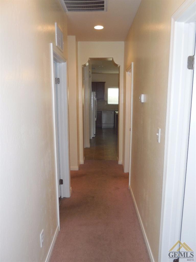 2220 Sosa Drive Bakersfield, CA 93313 - Photo 16 of 25