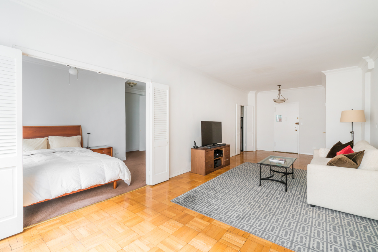 440 East 62nd Street, Unit 17H Manhattan, NY 10065 - Photo 2 of 7