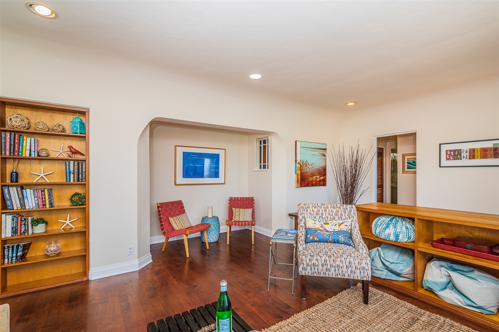 89 East E Street Encinitas, CA 92024 - Photo 8 of 25
