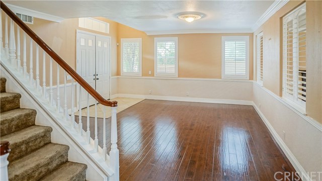 26536 Brant Way Canyon Country, CA 91387 - Photo 3 of 27