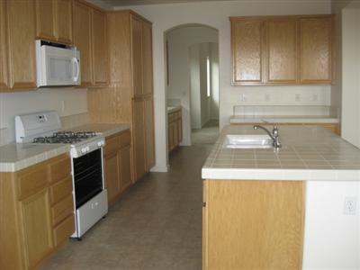 8720 High Ridge Drive Bakersfield, CA 93313 - Photo 4 of 6 Gallery Image 4