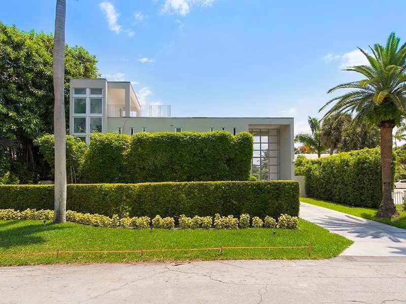 94 Lagorce Circle Miami Beach, FL 33141 - Photo 21 of 28