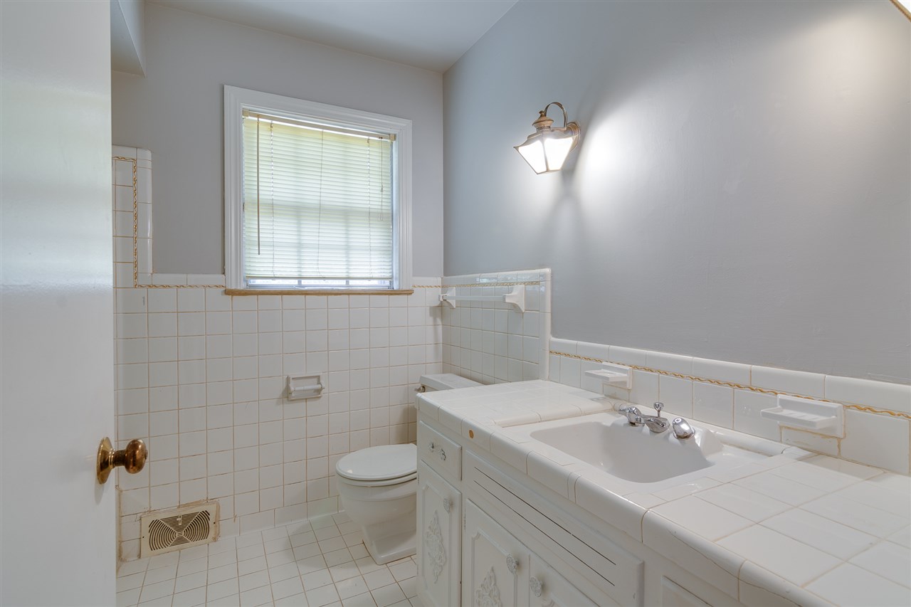 3156 Dumbarton Road Memphis, TN 38128 - Photo 15 of 19
