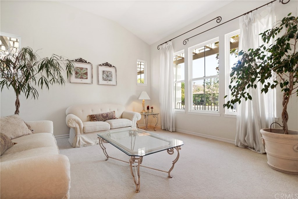 3 Hillside Lane Irvine, CA 92620 - Photo 6 of 39