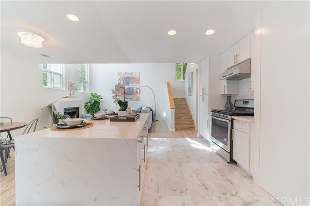 $1,799,999 | 397 La Perle Lane, Costa Mesa, CA 92627