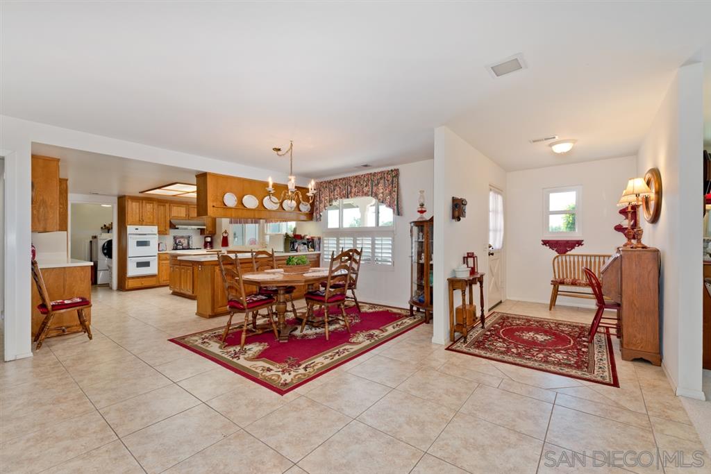 956 Pepper Tree Lane Fallbrook, CA 92028 - Photo 5 of 19