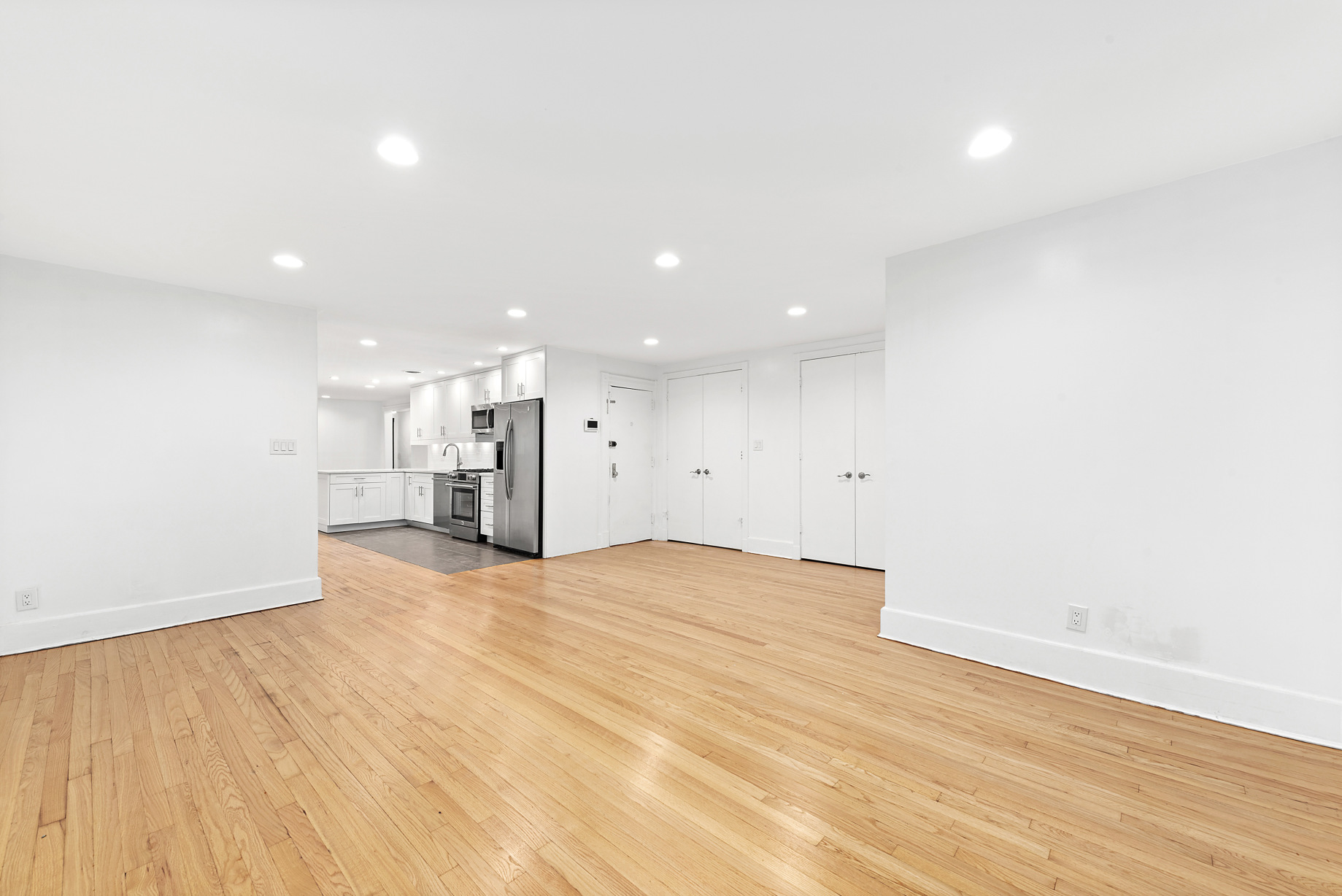 240 West 74th Street, Unit GARDEN New York, NY 10023 - Photo 4 of 8