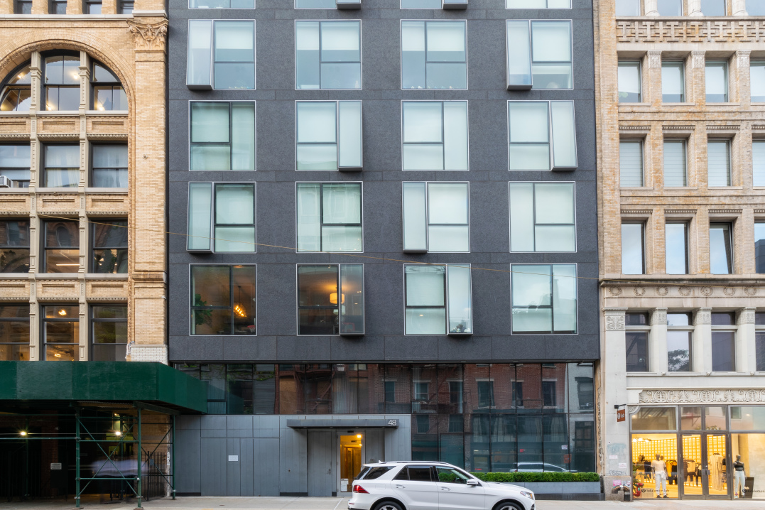 48 Bond St, Manhattan, NY 10012 - Photo 2 of 3