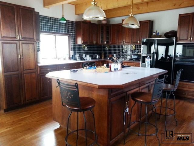 2712 Longthong Road Steamboat Springs, CO 80487 - Photo 3 of 16 Gallery Image 3