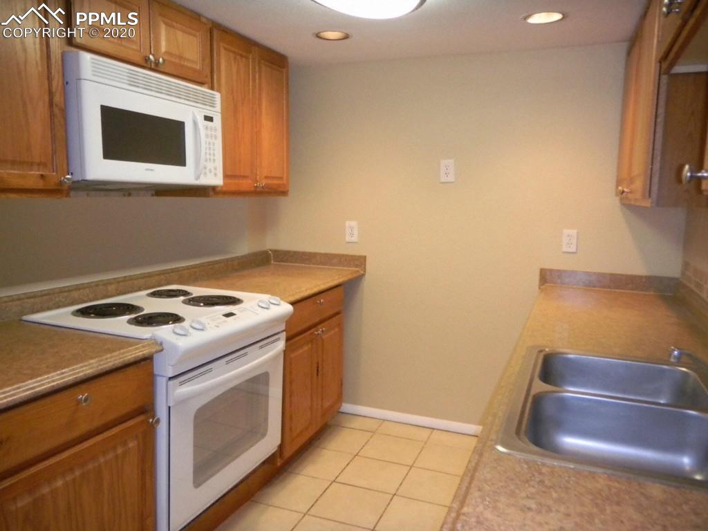 612 Prairie Road Colorado Springs, CO 80909 - Photo 18 of 26