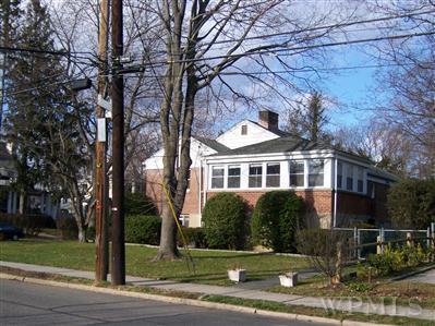 91 Halsted Place Rye, NY 10580 - Photo 4 of 14