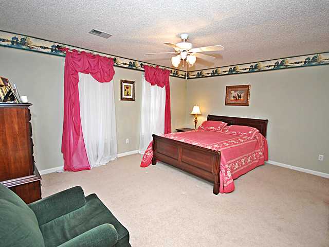 1362 Tuscumbia Road Collierville, TN 38017 - Photo 16 of 22 One of three additional bedrooms