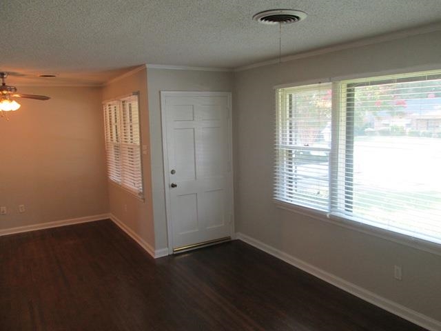 1488 Flamingo Road Memphis, TN 38117 - Photo 2 of 21
