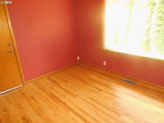 7140 Southwest Childs Road Lake Oswego, OR 97035 - Photo 2 of 7 Gallery Image 2