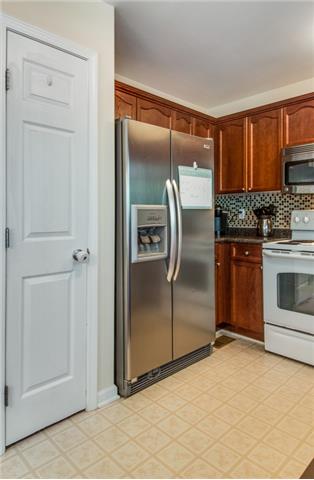 2868 Evergreen Ridge Point Nashville, TN 37217 - Photo 10 of 30 Gallery Image 10