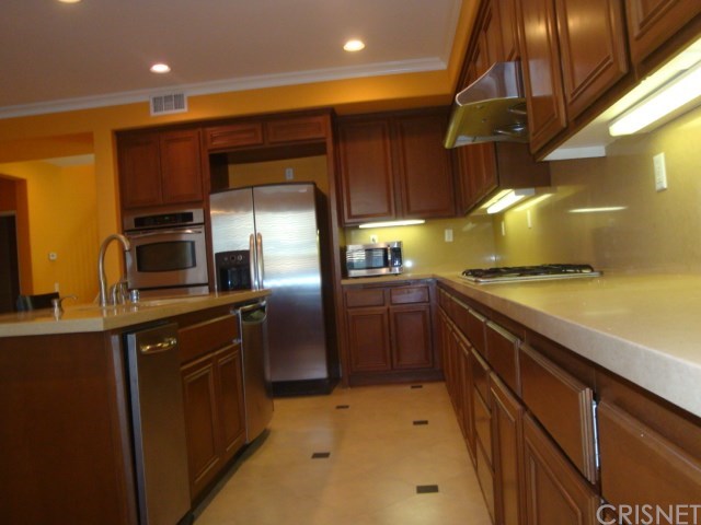 11516 Venezia Way Porter Ranch, CA 91326 - Photo 7 of 21