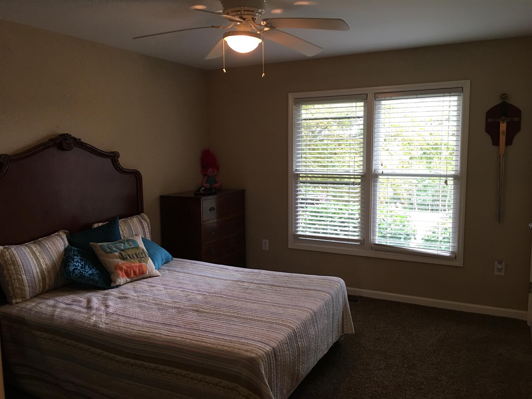 890 Ridgeview Lane Columbia, TN 38401 - Photo 2 of 15