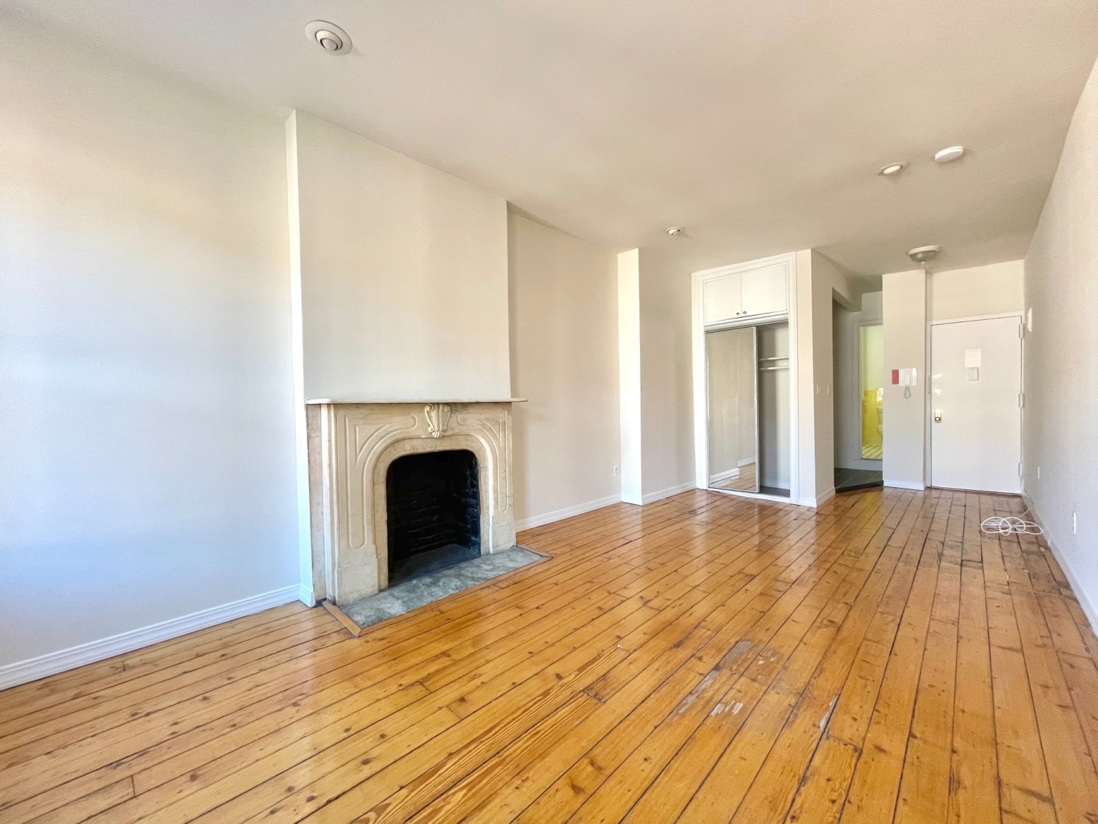 50 West 8th Street, Unit 4A Manhattan, NY 10011 - Photo 1 of 12