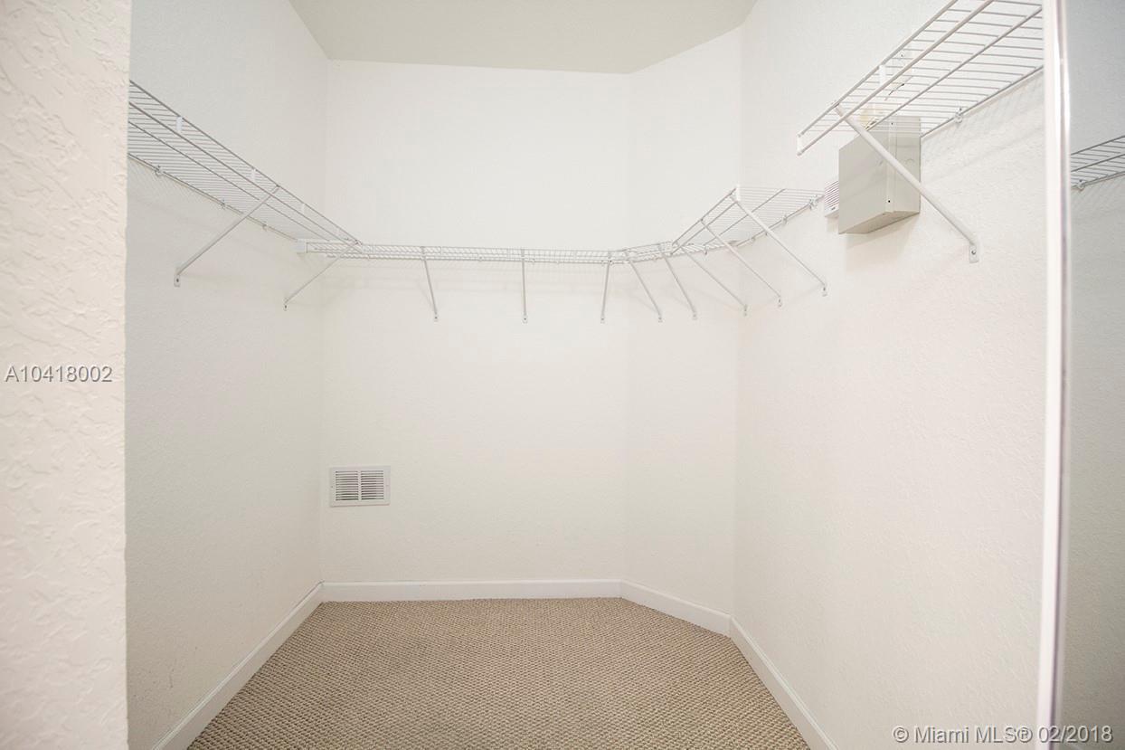 8635 Northwest 112th Path Doral, FL 33178 - Photo 21 of 29