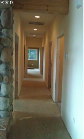 338 Bunker Hill Road Longview, WA 98632 - Photo 8 of 16 Gallery Image 8