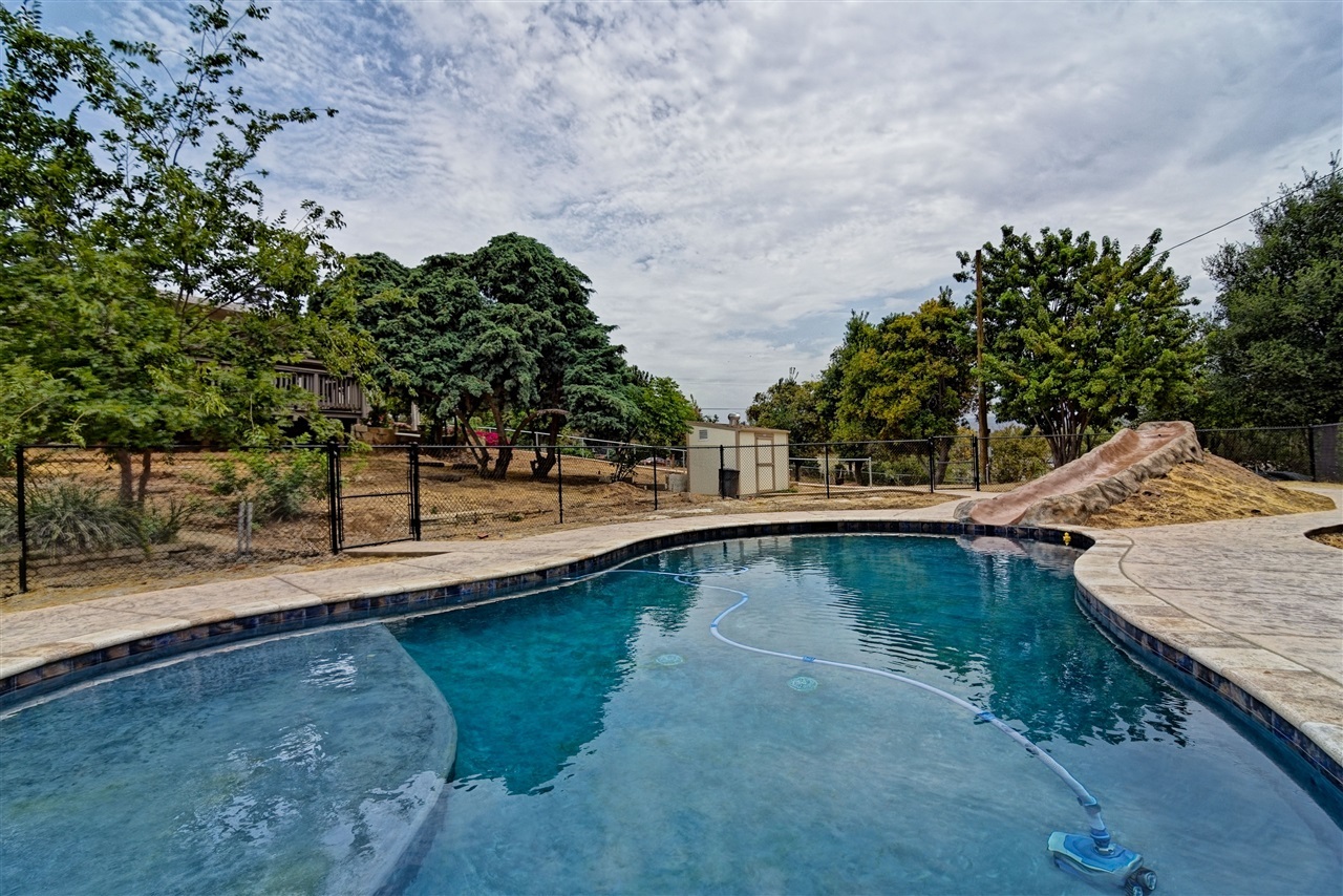 1237 Destree Road, Unit T Escondido, CA 92027 - Photo 15 of 25 Gallery Image 15