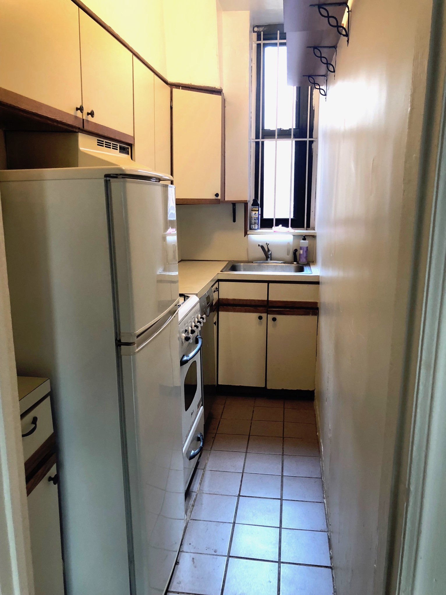 504 West 110th Street, Unit 3B Manhattan, NY 10025 - Photo 3 of 6