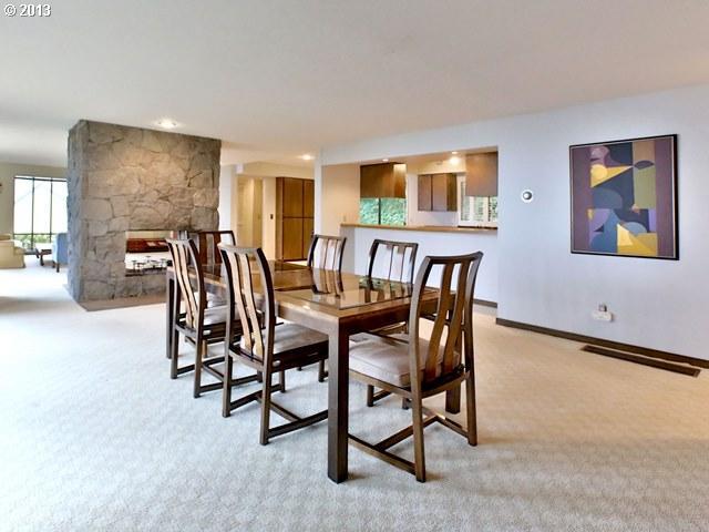 1779 Southwest Comus Street Portland, OR 97219 - Photo 8 of 16 Gallery Image 8