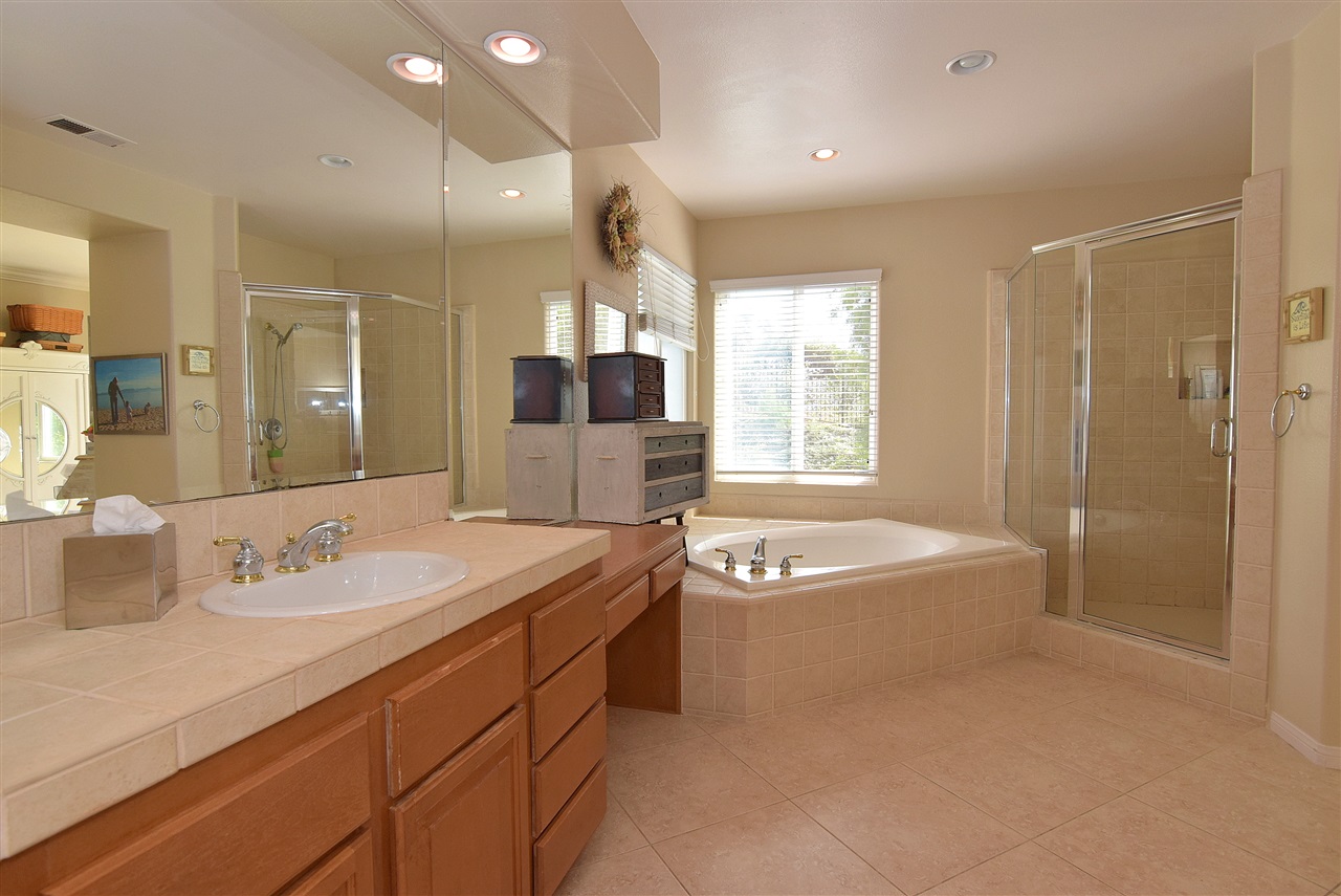 1265 Belleflower Road Carlsbad, CA 92011 - Photo 9 of 19 Gallery Image 9