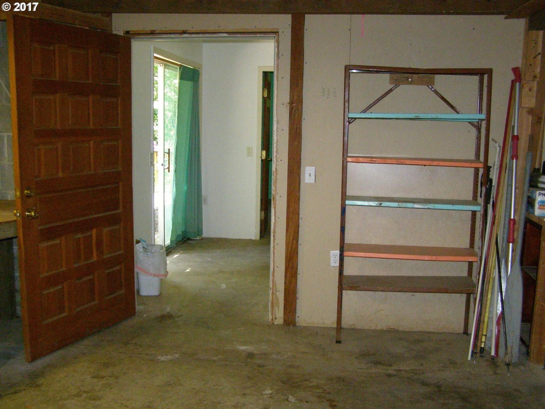 1890 Del Rio Road Roseburg, OR 97471 - Photo 16 of 32 Gallery Image 16