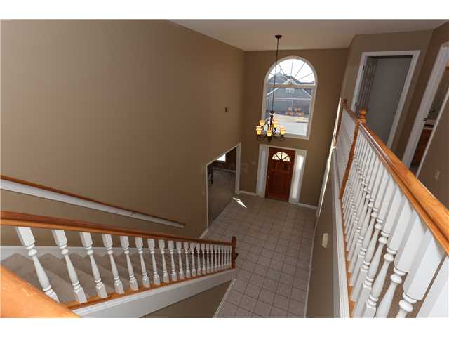 286 North Ericson Road Memphis, TN 38018 - Photo 14 of 22 Nice wide stairway leads to the 3rd and Fourth Bedrooms and Media Room.
