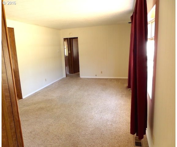 1332 Doerner Road Roseburg, OR 97471 - Photo 7 of 27