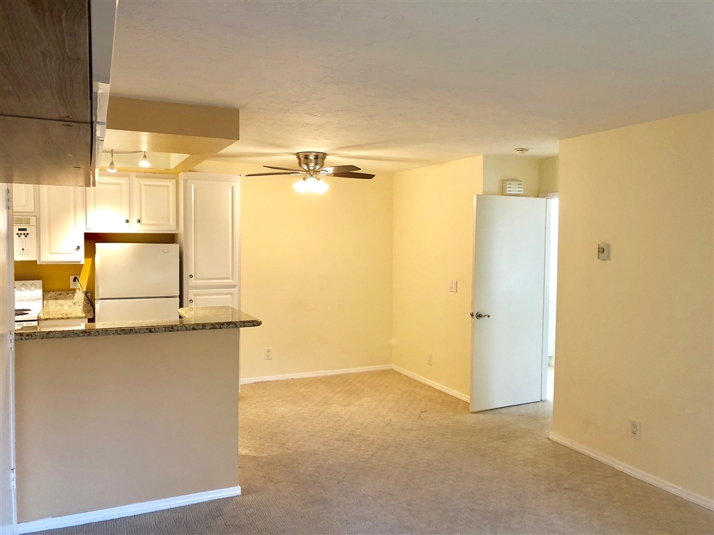 6036 Rancho Mission Road, Unit 350 San Diego, CA 92108 - Photo 5 of 18 Gallery Image 5