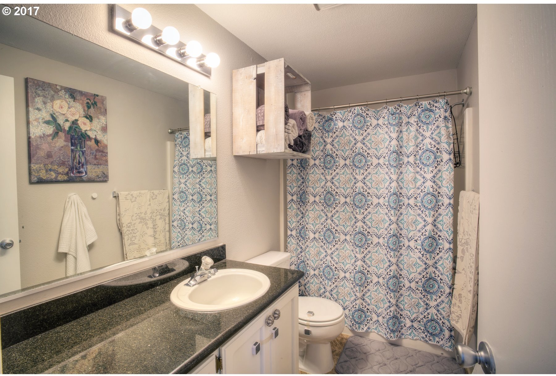 7537 Southwest View Point Terrace Portland, OR 97219 - Photo 12 of 16
