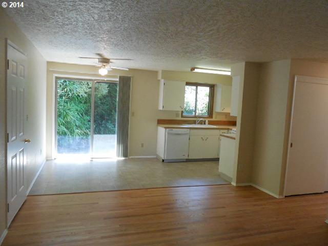 4845 Southwest Chestnut Place Beaverton, OR 97005 - Photo 12 of 16 Gallery Image 12