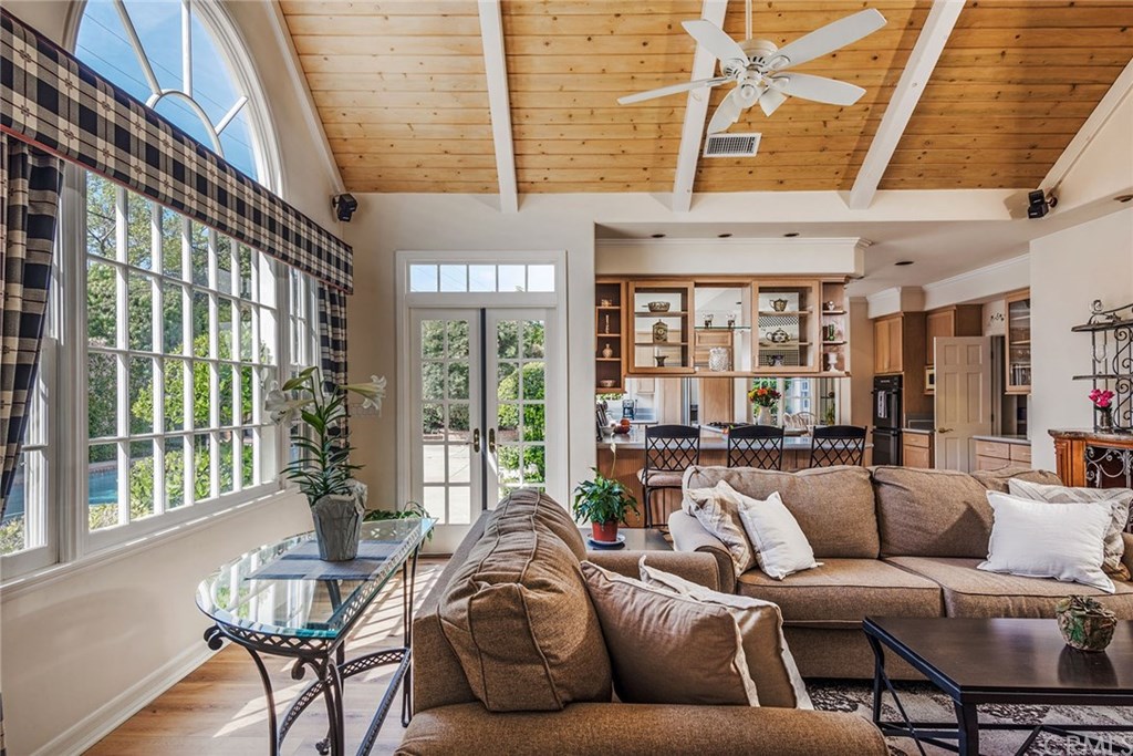 11541 Baskerville Road Rossmoor, CA 90720 - Photo 15 of 48