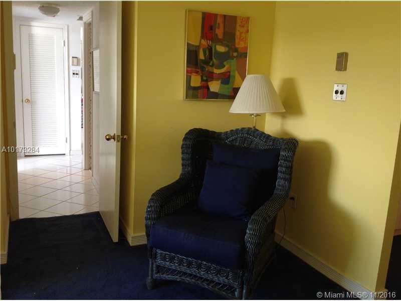 5750 Collins Avenue, Unit 4F Miami Beach, FL 33140 - Photo 14 of 18