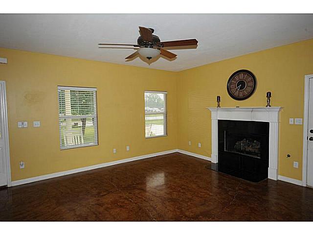 261 South Mt Pleasant Road Collierville, TN 38017 - Photo 4 of 19 Gallery Image 4