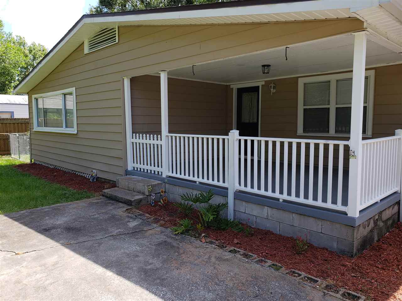 13618 Lanier Road Jacksonville, FL 32226 - Photo 3 of 21 Gallery Image 3