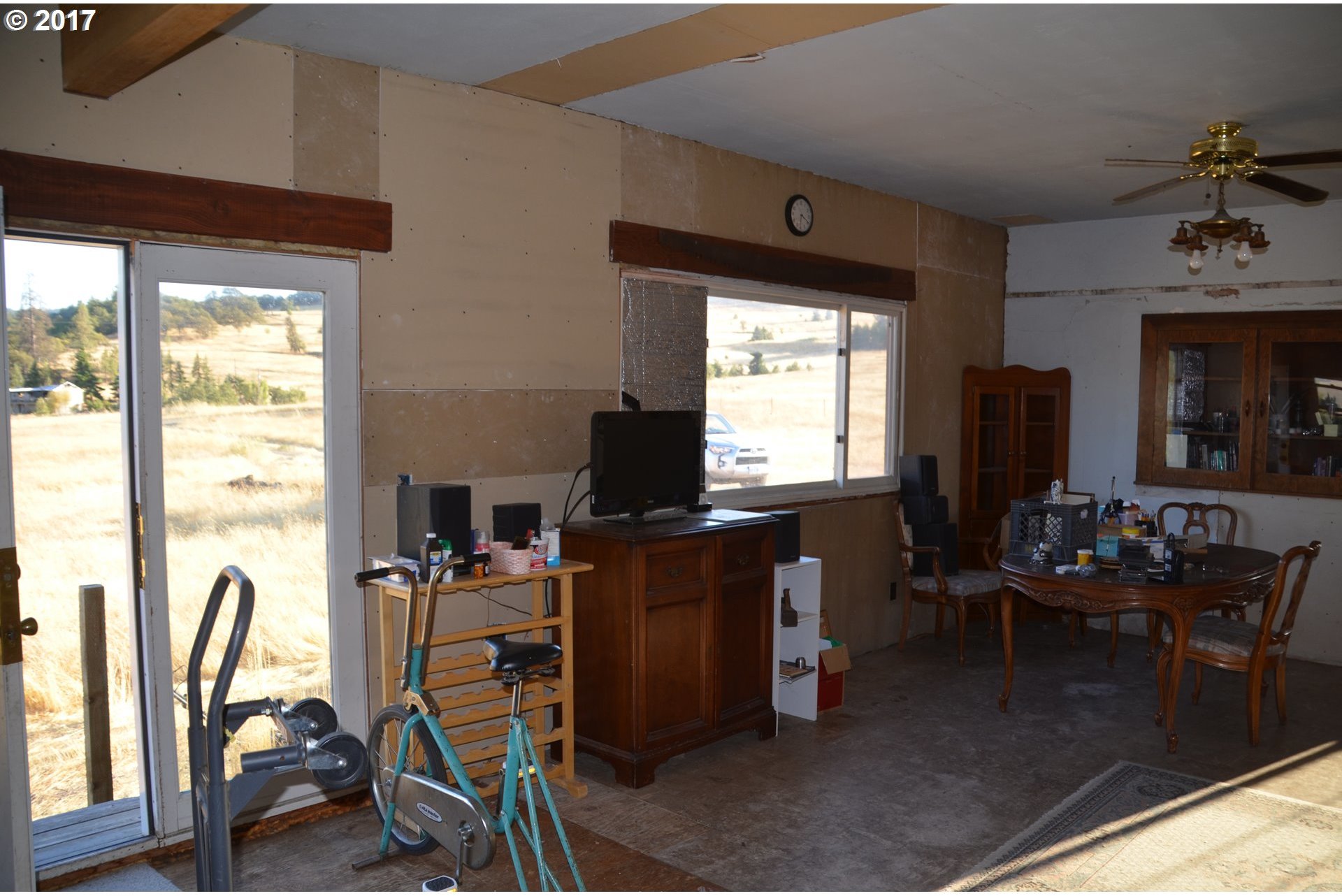 7255 Dell Road West Mosier, OR 97040 - Photo 11 of 13 Gallery Image 11