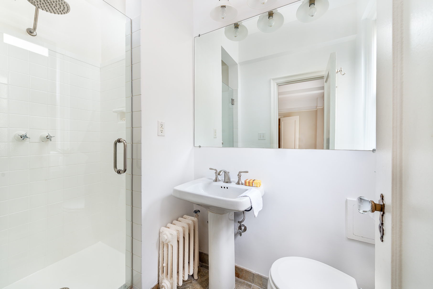 425 East 51st Street, Unit 9C Manhattan, NY 10022 - Photo 10 of 21