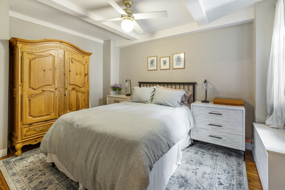 102 East 22nd Street, Unit 2F Manhattan, NY 10010 - Photo 3 of 6