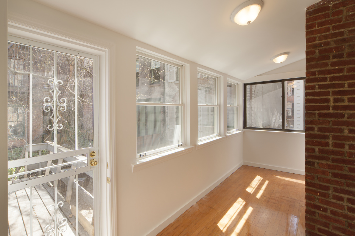 246 West 11th Street Manhattan, NY 10014 - Photo 4 of 6