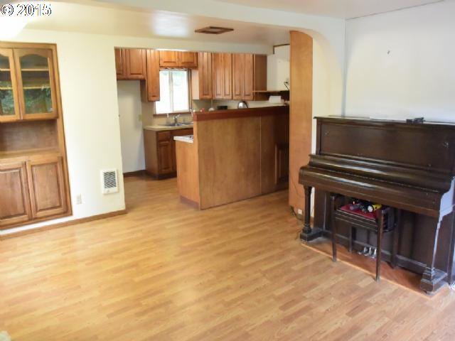 1710 Delameter Road Castle Rock, WA 98611 - Photo 7 of 15 Gallery Image 7