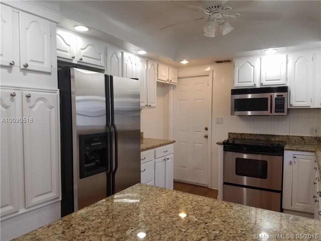 1795 Daytonia Road Miami Beach, FL 33141 - Photo 11 of 22 Gallery Image 11