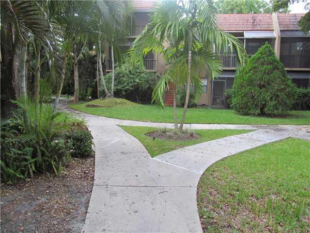 301 North Pine Island Road, Unit 110 Plantation, FL 33324 - Photo 8 of 10