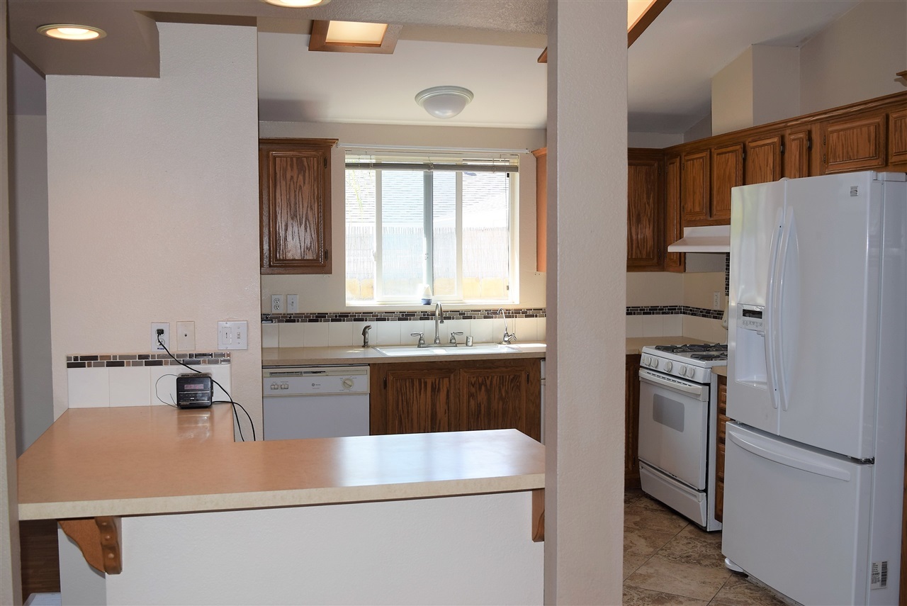 15935 Spring Oaks, Unit 18 El Cajon, CA 92021 - Photo 6 of 13 Gallery Image 6