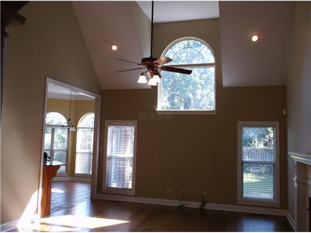14 Eagle Trace Road Covington, TN 38019 - Photo 8 of 20 Absolutely beautiful Den/Great Room.