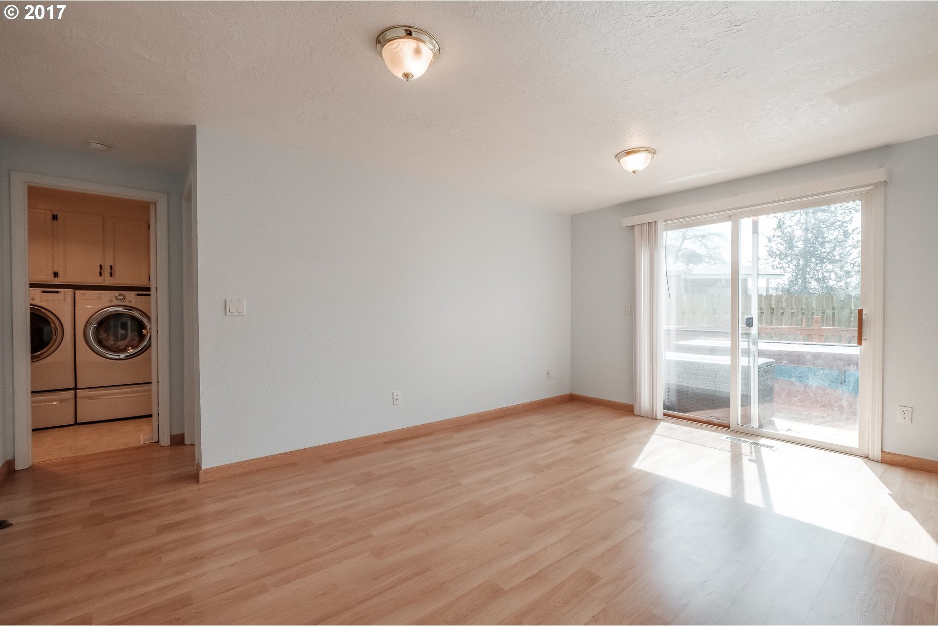 1745 Springtime Court Northeast Keizer, OR 97303 - Photo 4 of 32 Gallery Image 4